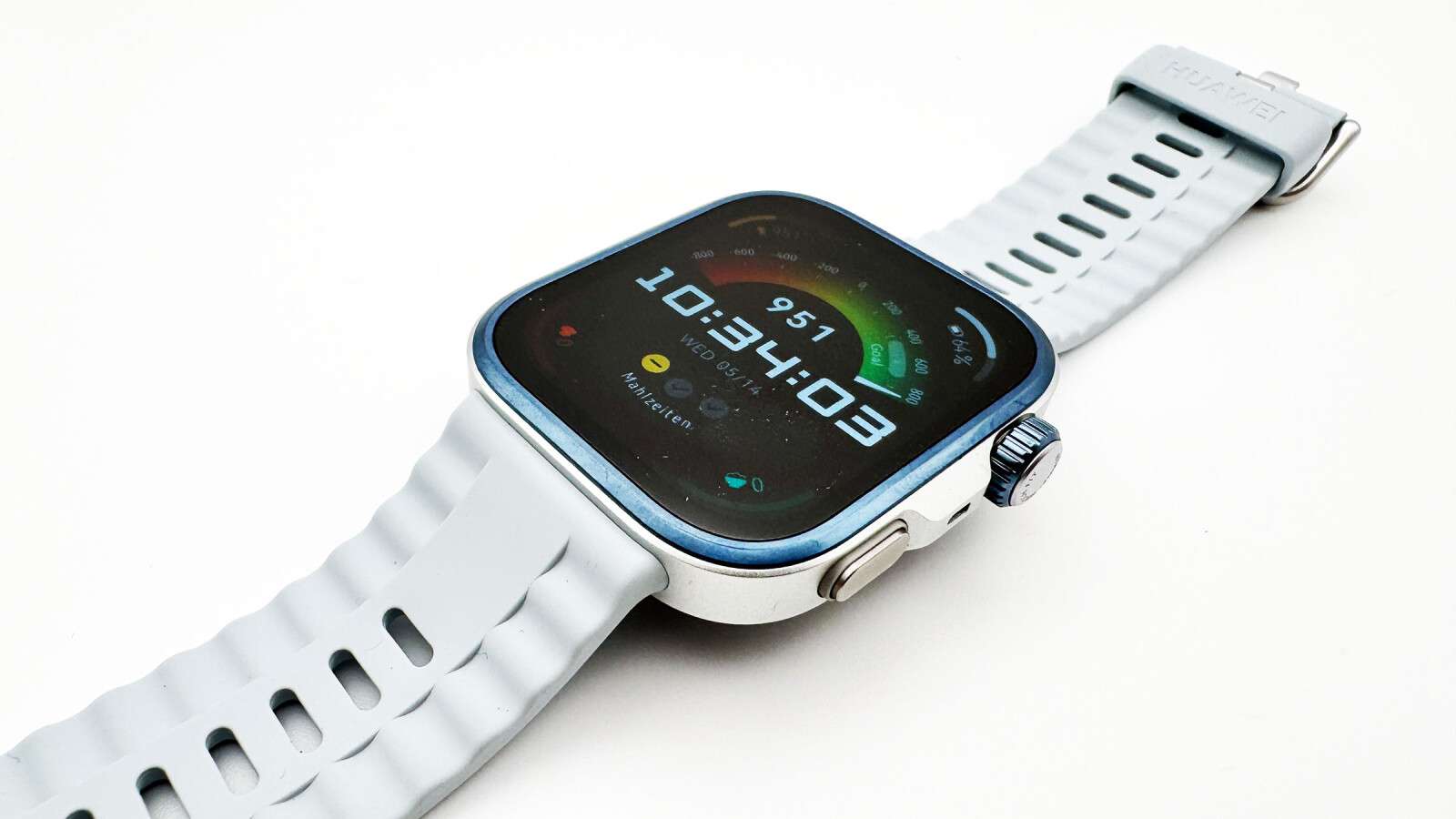 Huawei Watch Fit 4 Pro Review: A Competitive Smartwatch Challenging Apple and Garmin