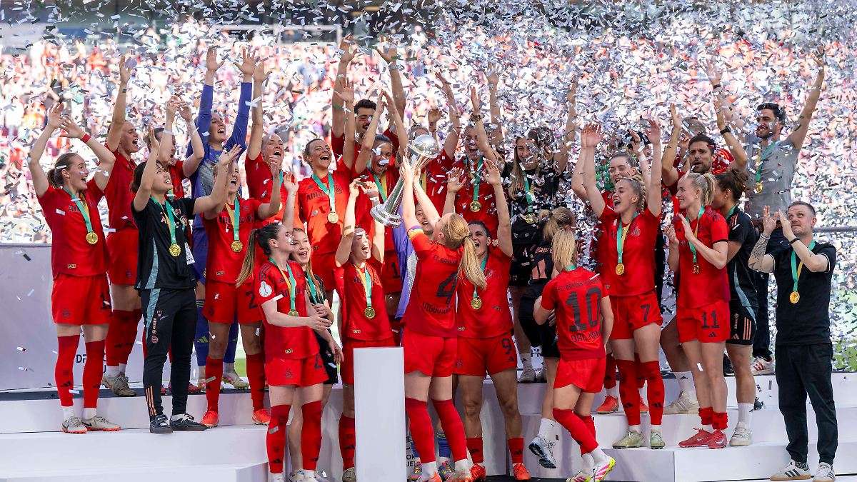 Lea Schüller's Hat Trick Secures Bayern Munich's DFB-Pokal Victory Over Werder Bremen