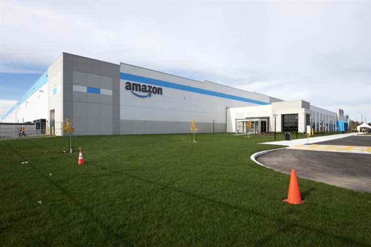 500 jobs at Amazon’s new robotic warehouse in Coteau-du-Lac