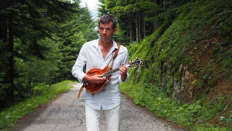 A little country tune with François Louwagie, leader of The Bluegrass Men