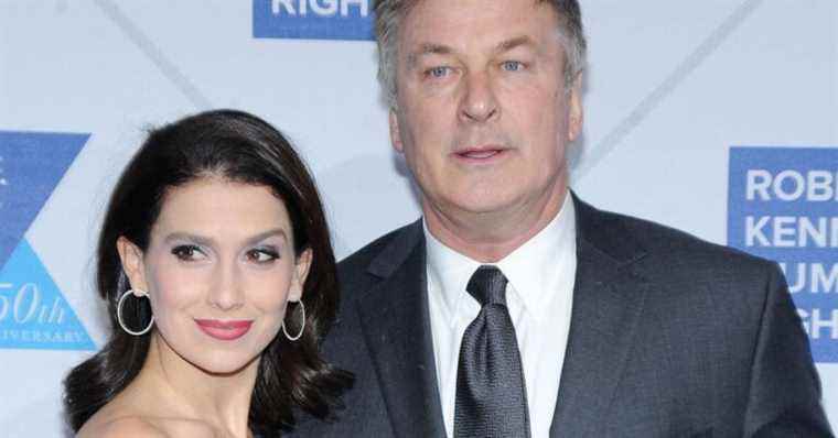 Alec Baldwin accidental shooting: the actor reappears with his family after the drama