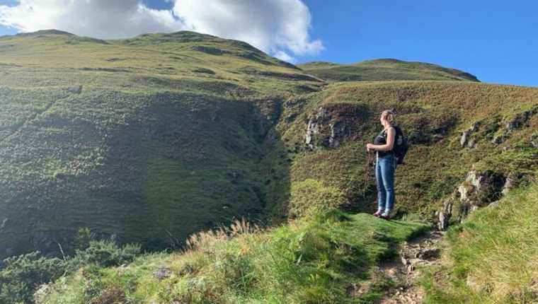 Alice in the land of ghosts and castles: Scotland