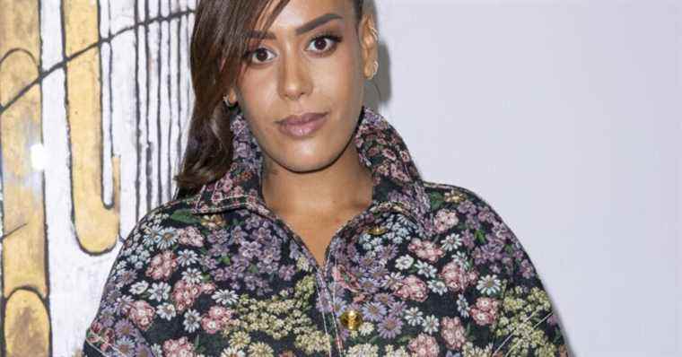 Amel Bent: Criticized by “kids” who annoy her daughter at school, she reacts