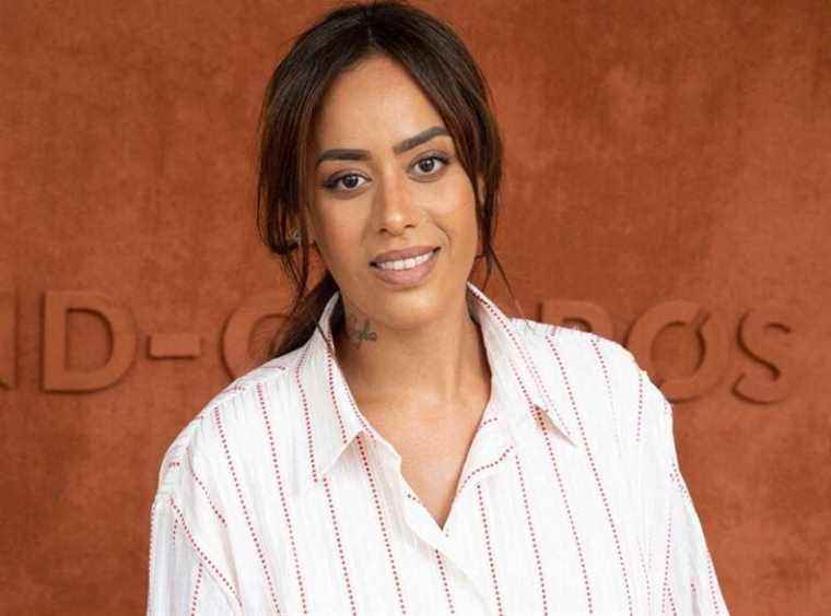 Amel Bent reveals having miscarried during “The Voice”