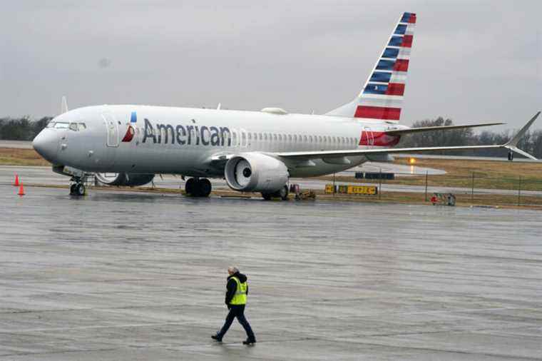 American Airlines posts better than expected results despite Delta variant