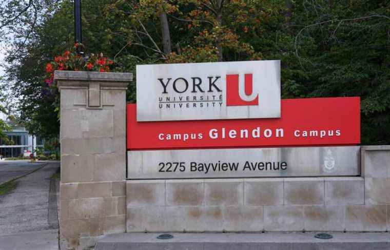 An advisory committee to increase enrollment at the Glendon campus