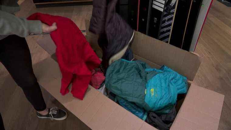 An association of “riders” collects warm clothes for the refugees