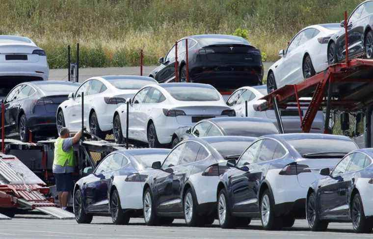 Automotive: Tesla maneuvers around logistical challenges and generates record profits