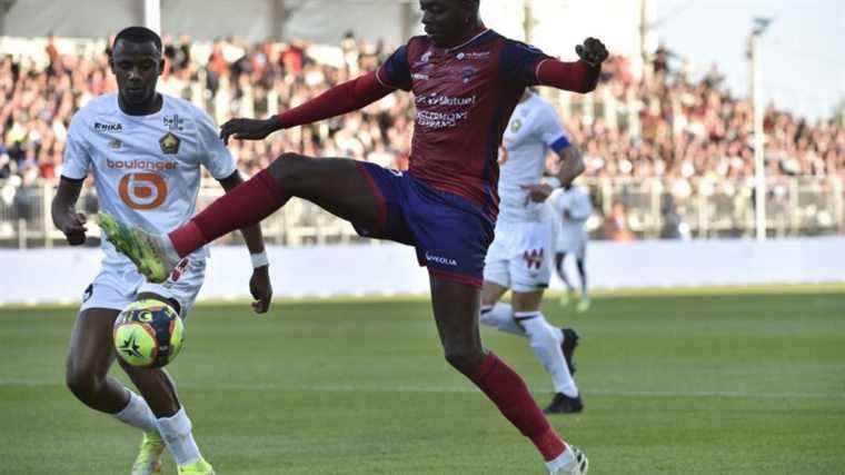 Clermont striker Mohamed Bayo in custody after a hit-and-run following a car accident