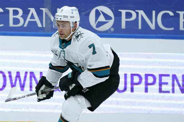 Dylan Gambrell moves from Sharks to Senators