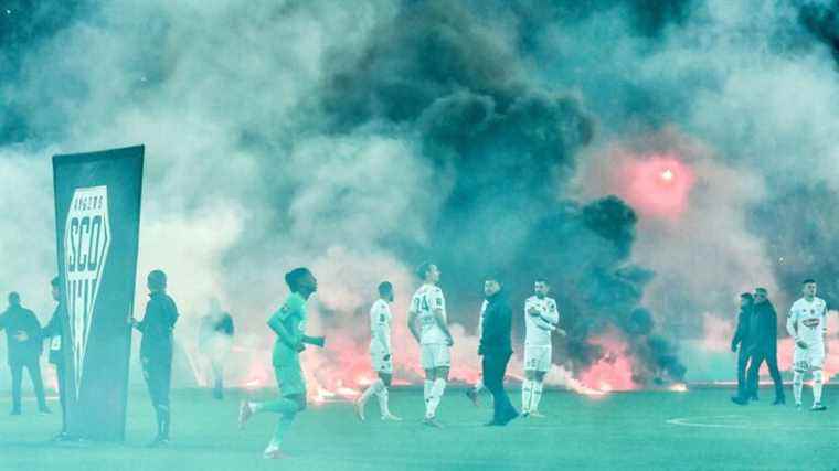 Etienne – Angers: smoke jets before the meeting delayed the kick-off