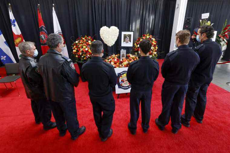 Firefighter dead in the river |  An ardent chapel held for Pierre Lacroix