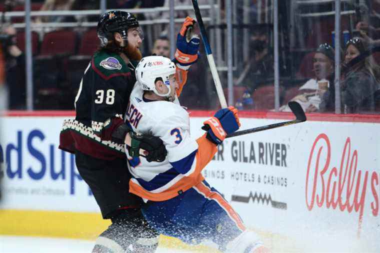 Islanders win 3-0 |  Press