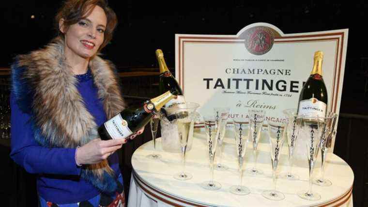 It marks us.  Taittinger, official champagne of the 2018 FIFA World Cup