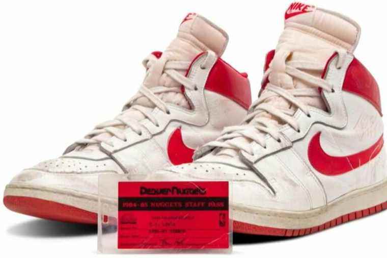 Michael Jordan shoes reach nearly $ 1.5 million at auction