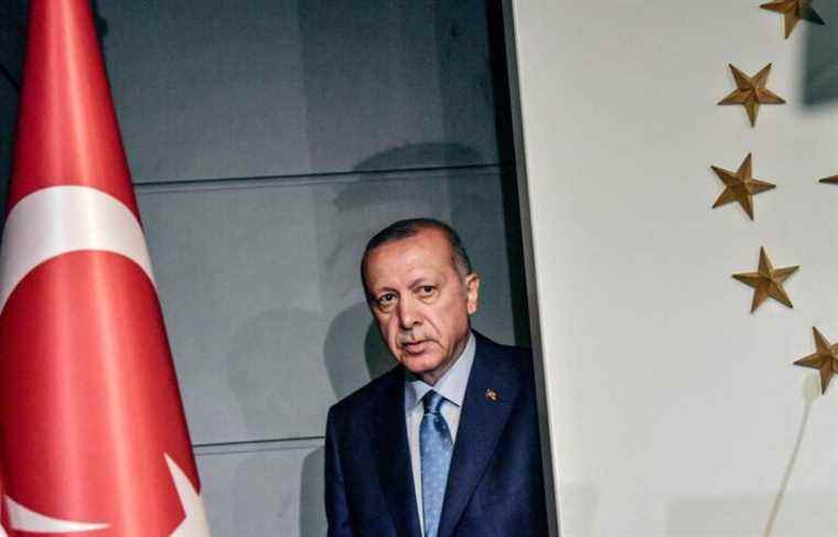 Middle East: Turkey backs down on expulsion of Canadian ambassador