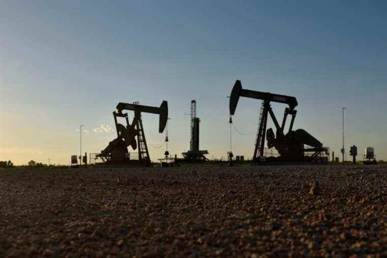 Oil aims for new heights