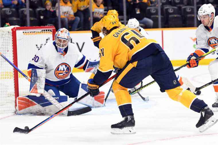 Predators beat Islanders in shootout