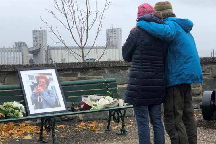 Quebec |  A ceremony in memory of the victims of the Halloween sword attack