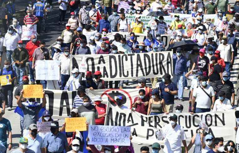 Salvador: thousands of protesters against President Bukele’s monetary policy