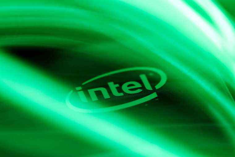 Shortage of electronic components |  Intel in small form