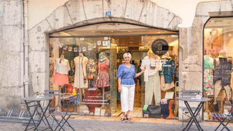 Thrift stores in Chambéry, the ecological alternative to dress without polluting