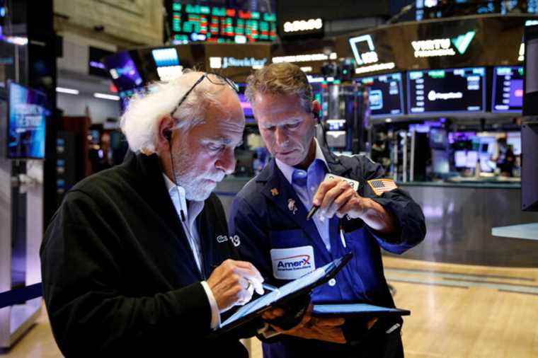 Wall Street boosted by corporate results