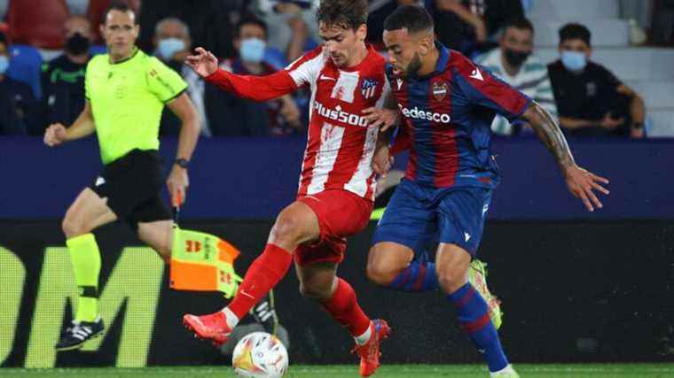 first goal in the league for Griezmann, Atlético hanging on the wire at Levante