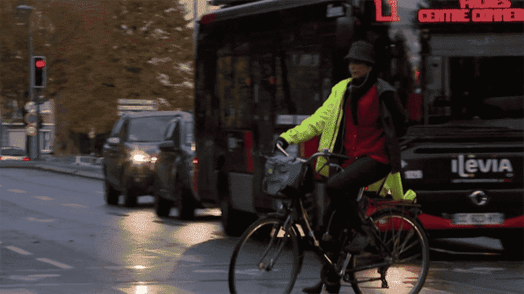 in winter, cyclists are less visible on the road