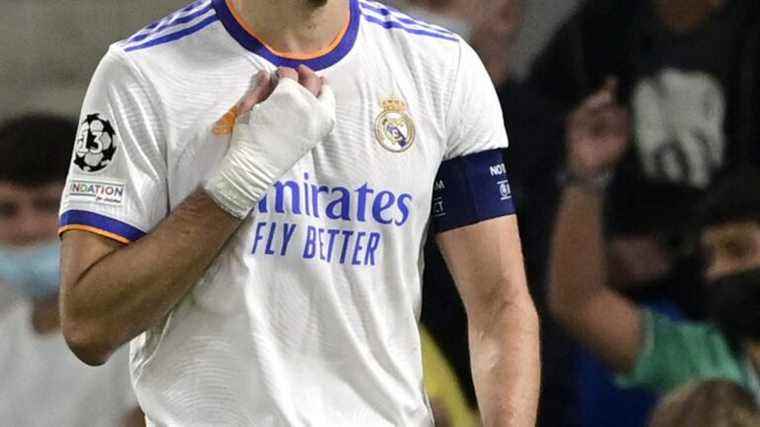 ten months suspended sentence and 75,000 euros fine required against Karim Benzema