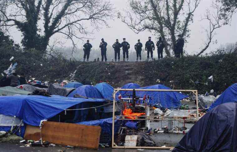 A large camp of evacuated migrants in the north of France