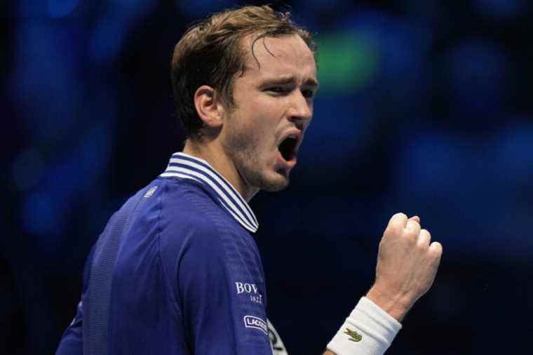 ATP Finals |  Daniil Medvedev advances to semi-finals