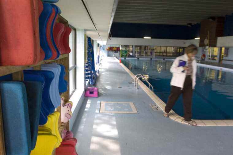 Access to swimming pools is becoming more complex in schools