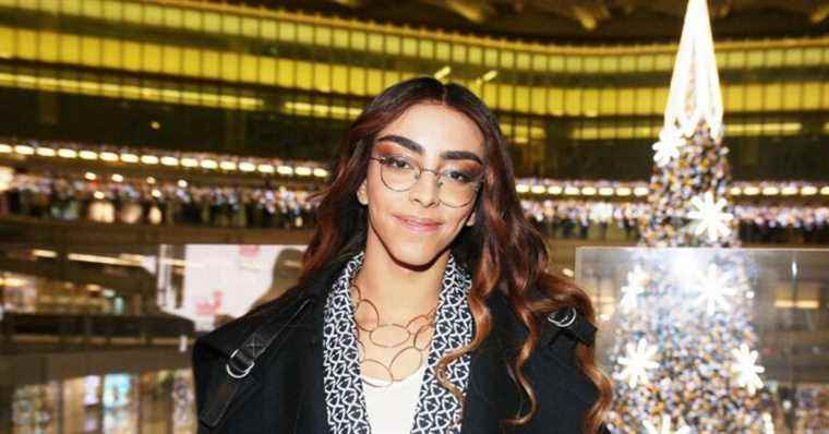 Bilal Hassani and Clara Luciani: ready for Christmas, they light up Paris!