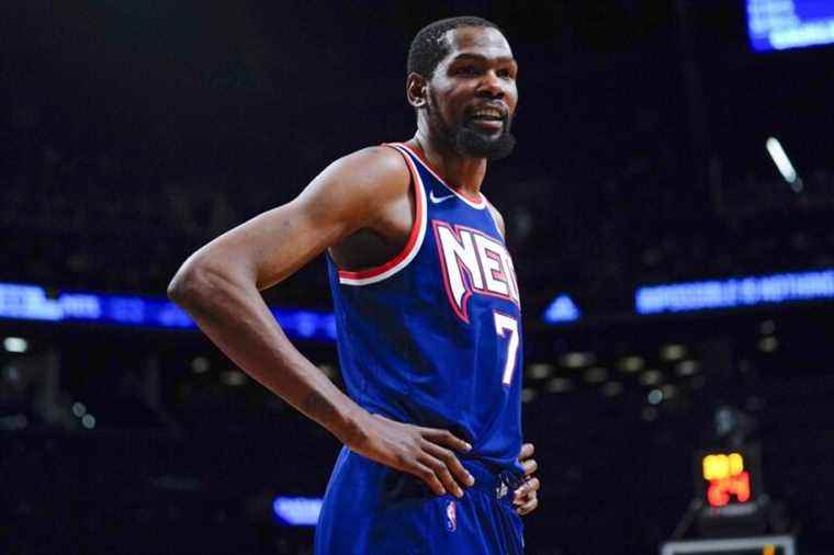 Brooklyn Nets |  Kevin Durant injured in the right shoulder