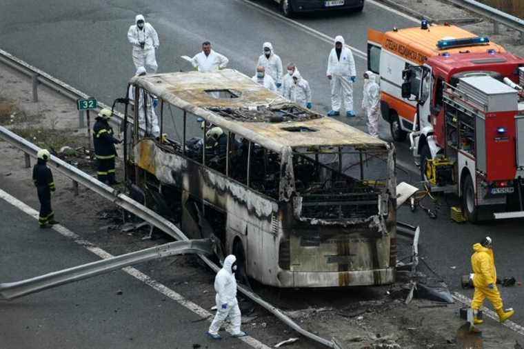 Bus catches fire in Bulgaria, 46 dead