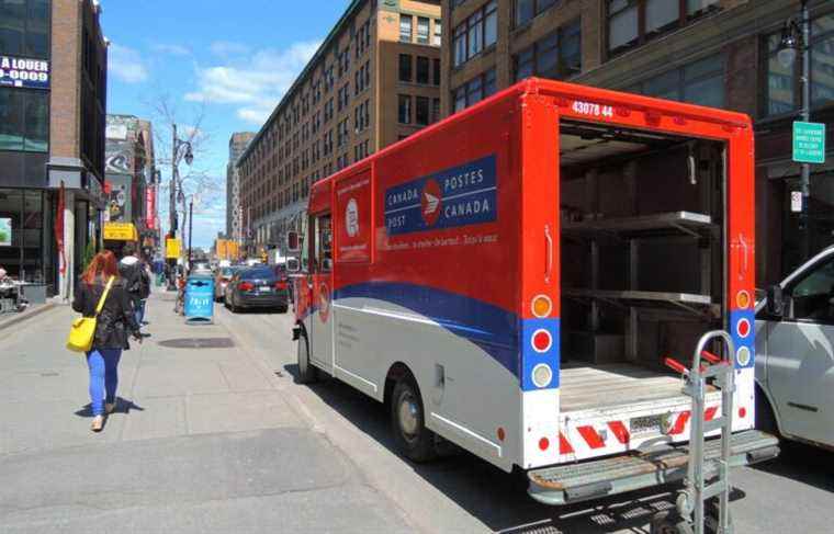 Canada Post’s main union opposes compulsory vaccination of employees against COVID-19