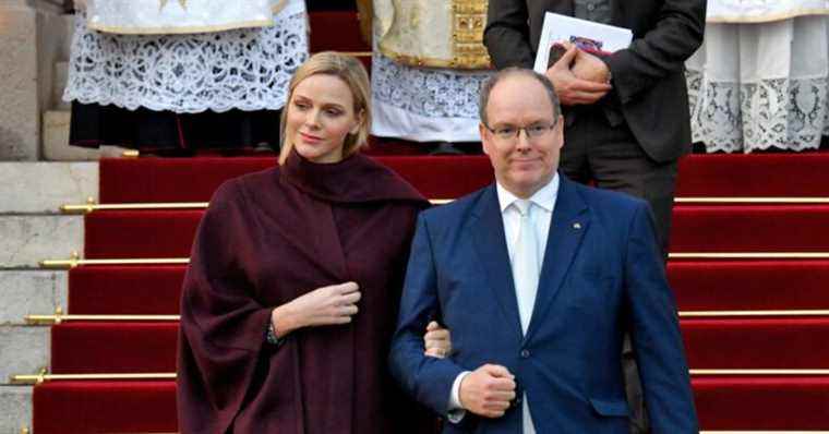 Charlene of Monaco filmed on her departure from South Africa: trying confidences, Albert forgotten?