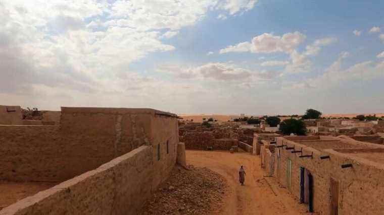 Chinguetti, a holy city of Islam in the middle of the desert