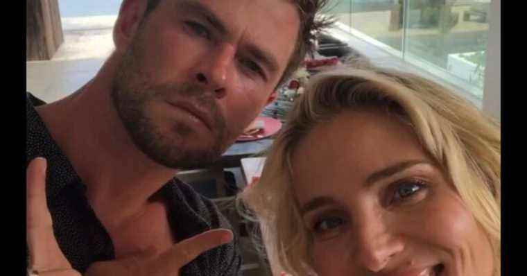 Chris Hemsworth and Elsa Pataky more in love than ever: tender kisses in the streets of Prague