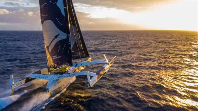 Close cross-chases on the Transat Jacques Vabre