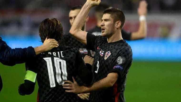 Croatia validates its ticket for Qatar, Russia barrage