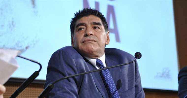 Death of Diego Maradona: supporters tried to steal his … heart!