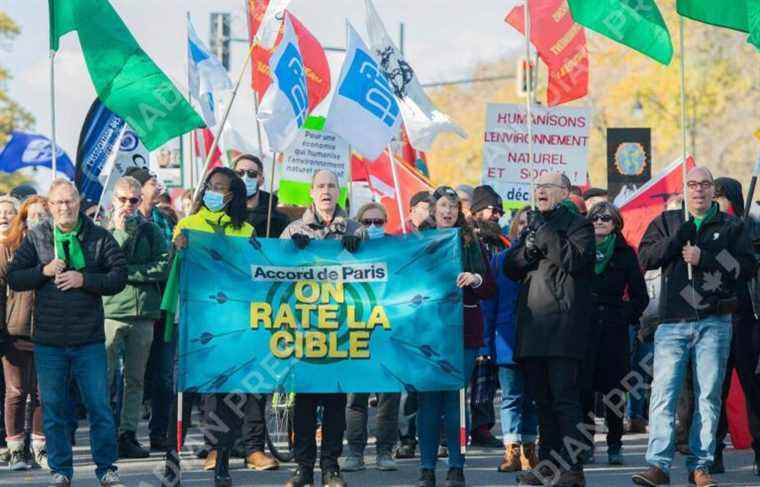 Demonstration for an ecological transition in Montreal