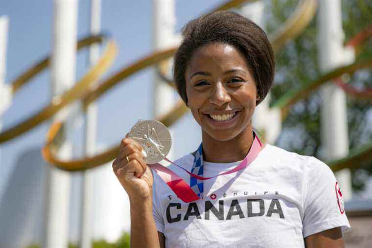 Diver Jennifer Abel announces her retirement