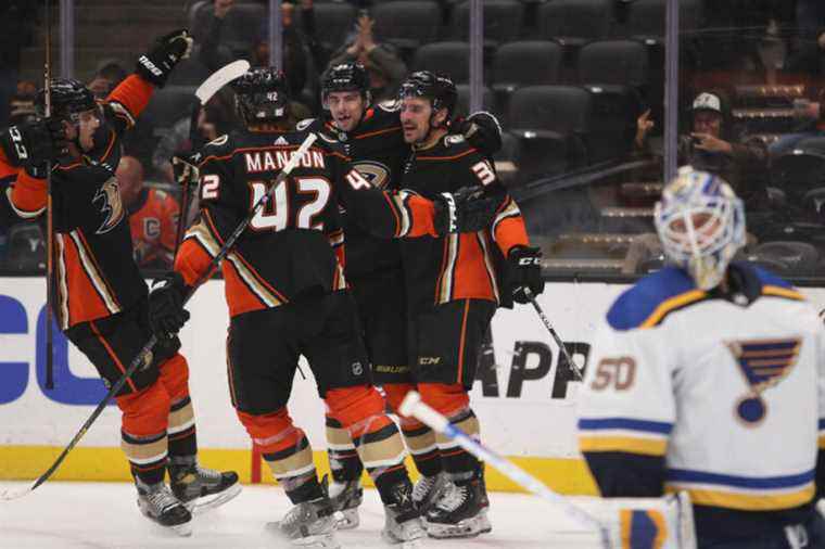 Ducks win fourth in a row