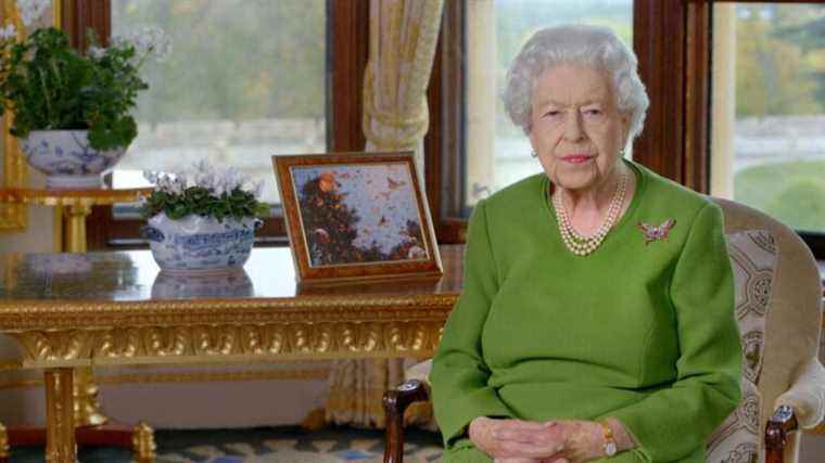 Elizabeth II absent from an official ceremony on Sunday for health reasons