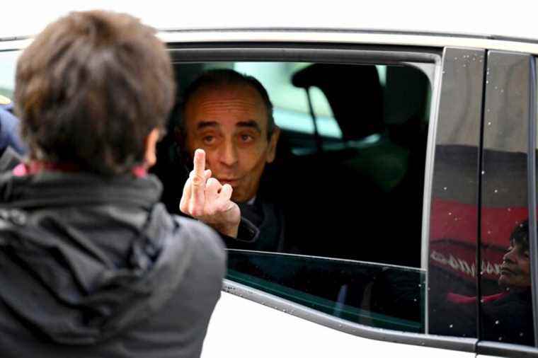 Éric Zemmour’s pre-campaign |  Heckling visit and middle finger