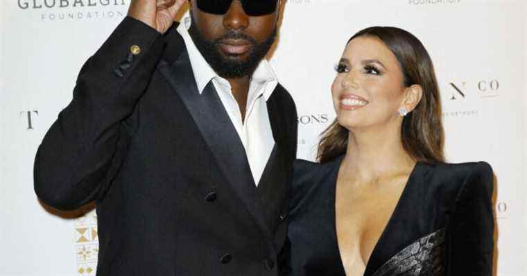 Eva Longoria to fall in a slit dress, in the arms of Gims and Cyril Hanouna