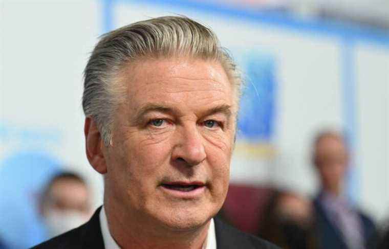 Fatal shot of Alec Baldwin: a technician files a complaint for “negligence”